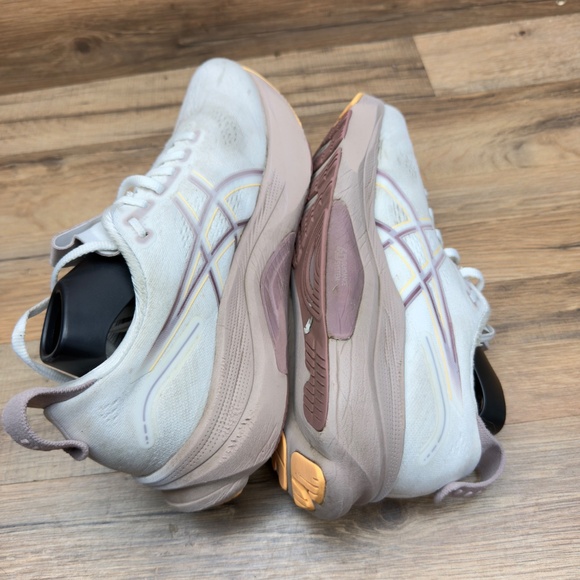 ASICS Women size 8 Gel-Kayano 32 1012B839 Beige Running Shoes Sneakers - Picture 4 of 8